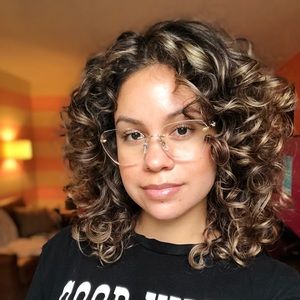 Meet your Posher, Erica